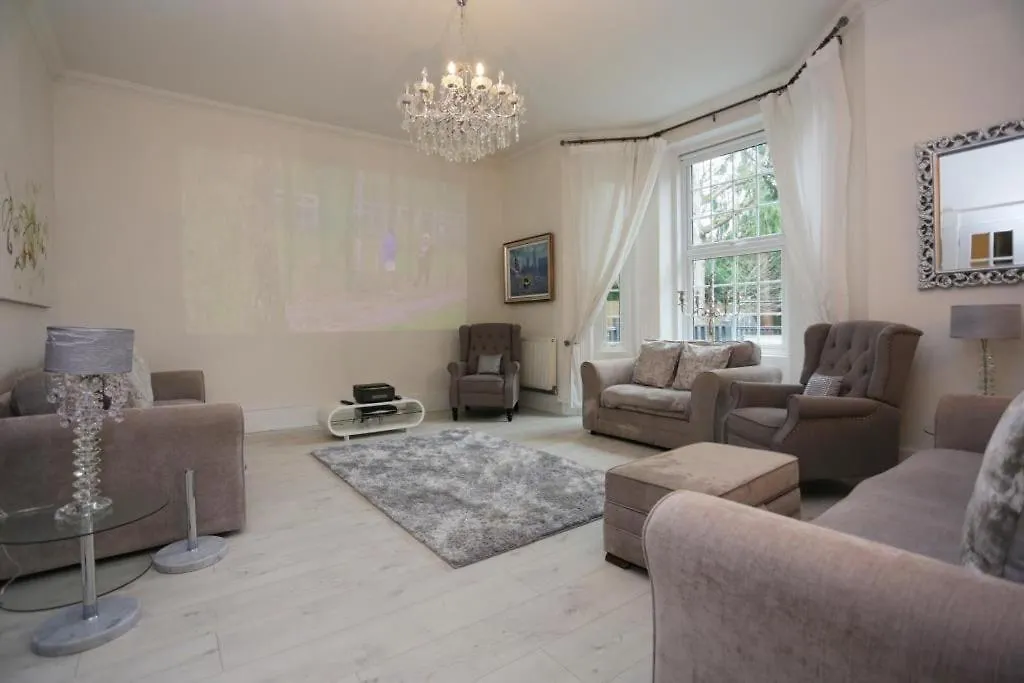 Prázdninový dům Bournecoast: Manor House-Pool-Spa-Cinema Room-8399 Bournemouth Velká Británie