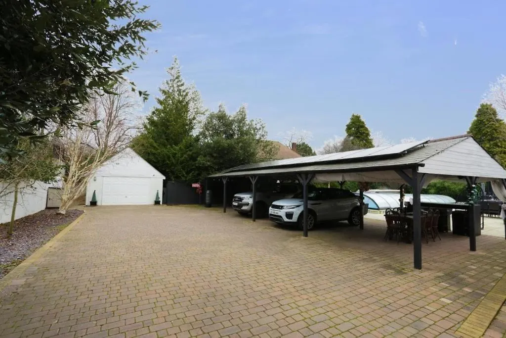 Bournecoast: Manor House-Pool-Spa-Cinema Room-8399 Bournemouth Holiday home
