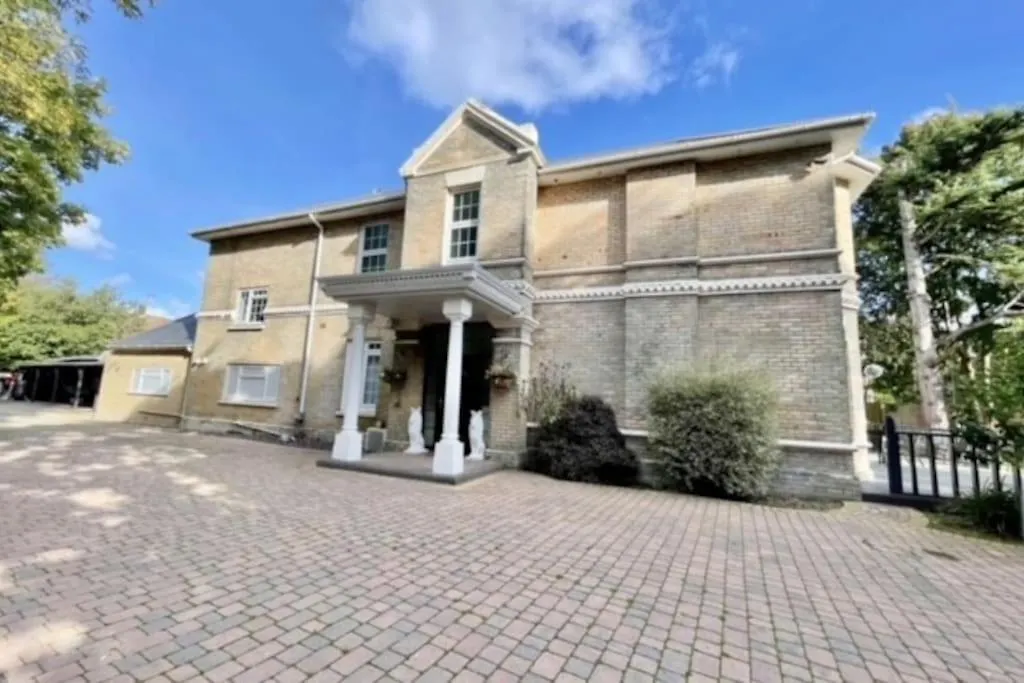Bournecoast: Manor House-Pool-Spa-Cinema Room-8399 Bournemouth Holiday home
