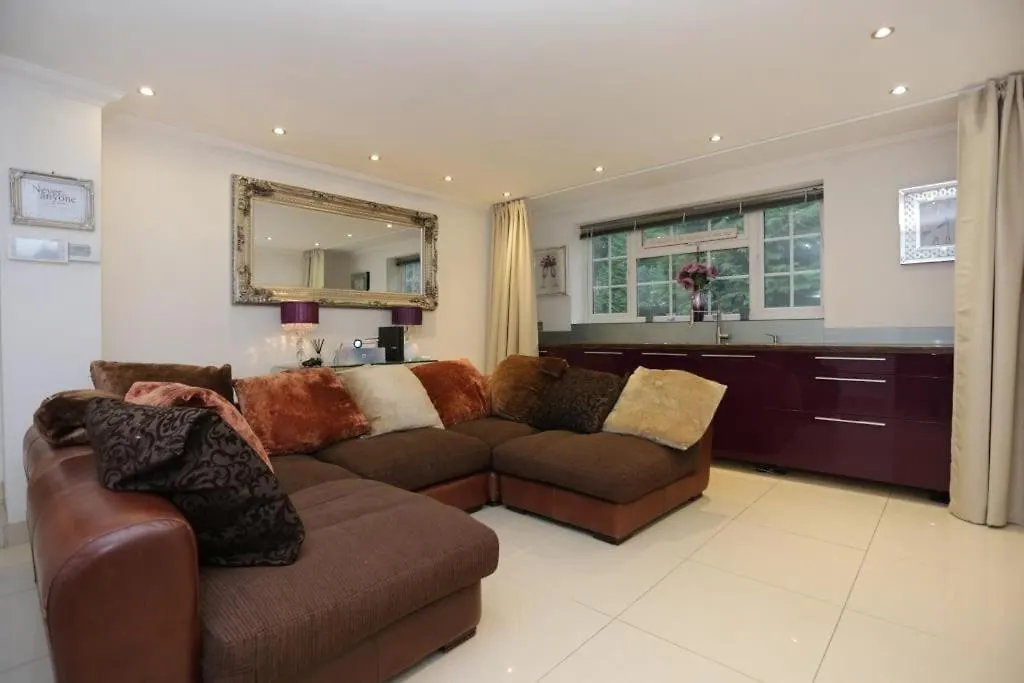 Holiday home Bournecoast: Manor House-Pool-Spa-Cinema Room-8399 Bournemouth