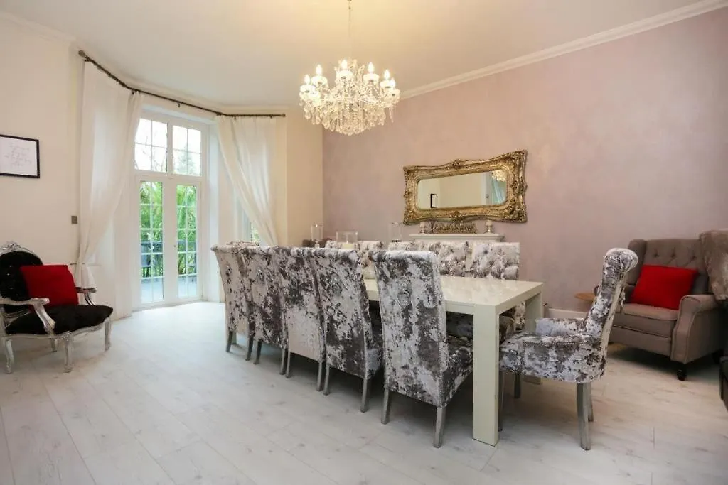 Bournecoast: Manor House-Pool-Spa-Cinema Room-8399 Bournemouth United Kingdom